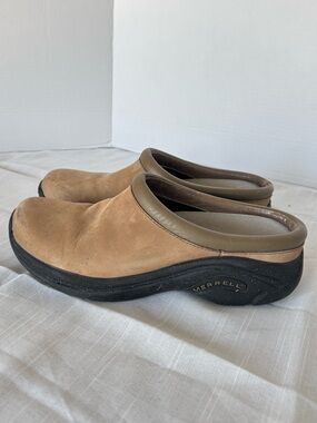 Merrell Tan and Black Slip-On Mule Clogs Size 8
